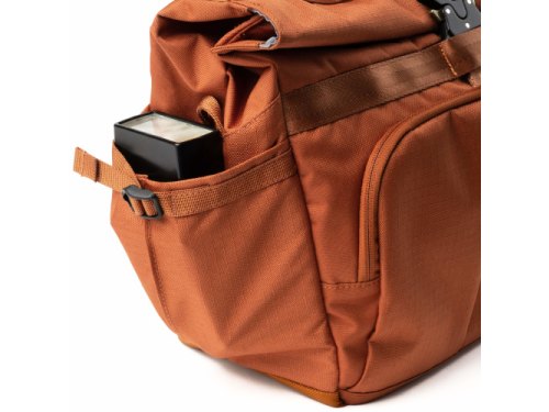 Think Tank Photo FocusPoint Crossbody 8L Urban Rust Think Tank Photo Schultertaschen   (sagafoto Foto Studiotechnik und Studioausstattung)
