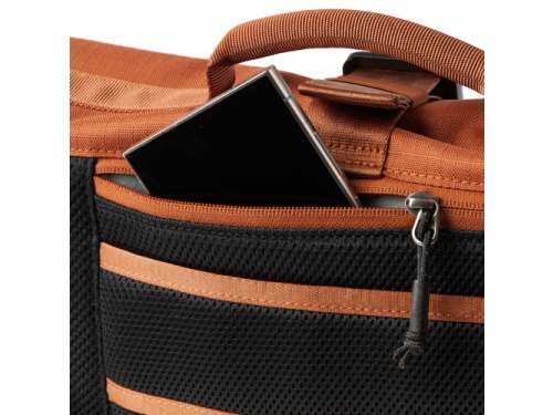 Think Tank Photo FocusPoint Crossbody 8L Urban Rust Think Tank Photo Schultertaschen   (sagafoto Foto Studiotechnik und Studioausstattung)