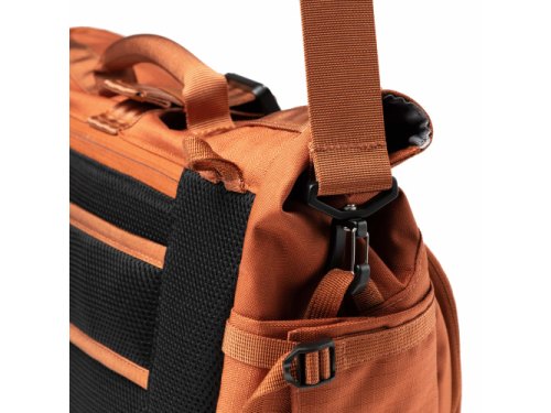Think Tank Photo FocusPoint Crossbody 13L Urban Rust Think Tank Photo Schultertaschen   (sagafoto Foto Studiotechnik und Studioausstattung)